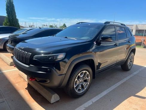 Used 2022 Jeep Cherokee Trailhawk AWD/4WD image 1