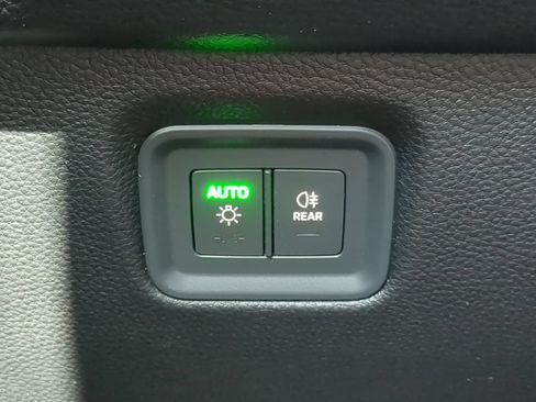 Used 2024 Porsche Cayenne S AWD/4WD image 65