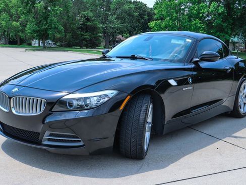 Used 2012 BMW Z4 sDrive35i image 3