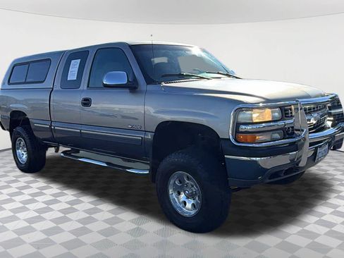 Used 2000 Chevrolet Silverado 1500 LS AWD/4WD image 3