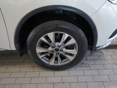 Used 2017 Nissan Murano S w/ Navigation Package AWD/4WD image 15