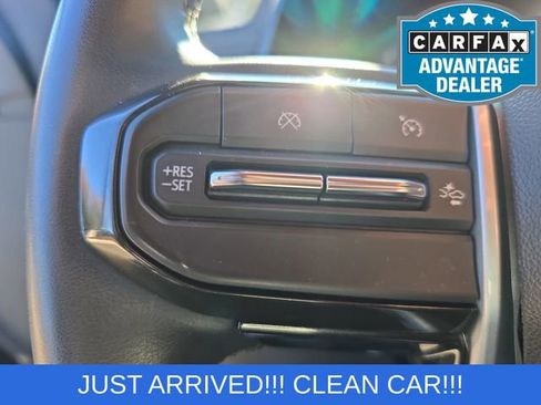 Used 2023 Chevrolet Colorado LT w/ LT Convenience Package II AWD/4WD image 17