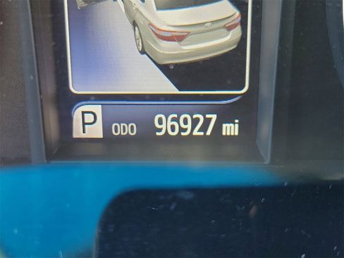 Used 2017 Toyota Camry SE image 22