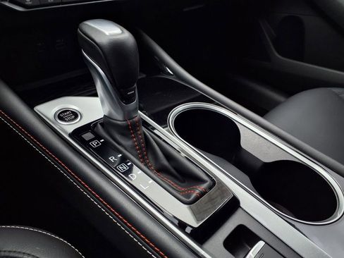 Used 2024 Nissan Altima 2.0 SR image 17