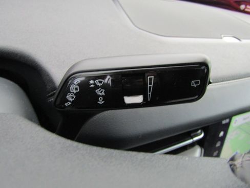 Used 2025 Lincoln Navigator Reserve AWD/4WD image 28