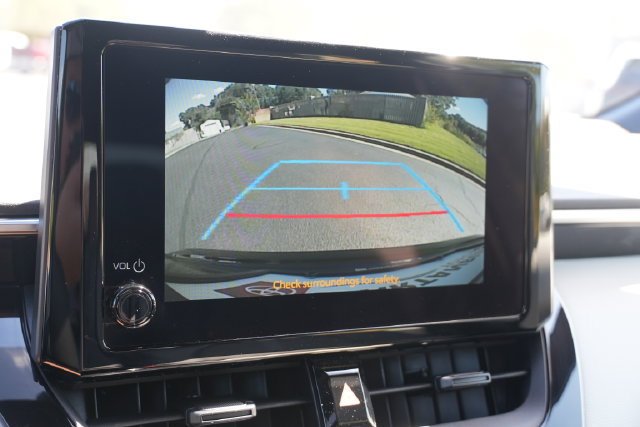 Used 2025 Toyota Corolla SE FWD image 32