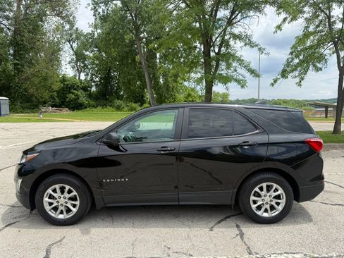 Used 2021 Chevrolet Equinox LS w/ LS Convenience Package AWD/4WD image 8