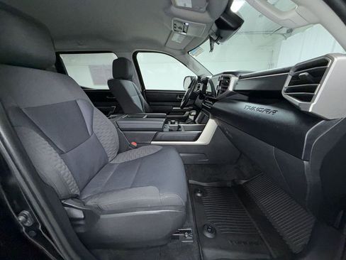 Used 2023 Toyota Tundra SR5 w/ SR5 Convenience Package AWD/4WD image 12