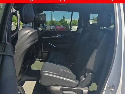 Used 2022 Jeep Wagoneer Series I w/ Convenience Group I AWD/4WD image 5