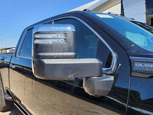 New 2026 GMC Sierra 2500 Denali Ultimate image 12