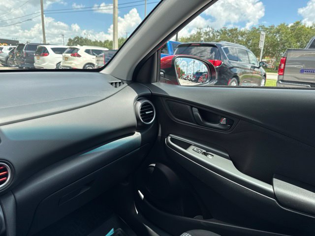 Used 2018 Hyundai Kona SEL FWD image 25