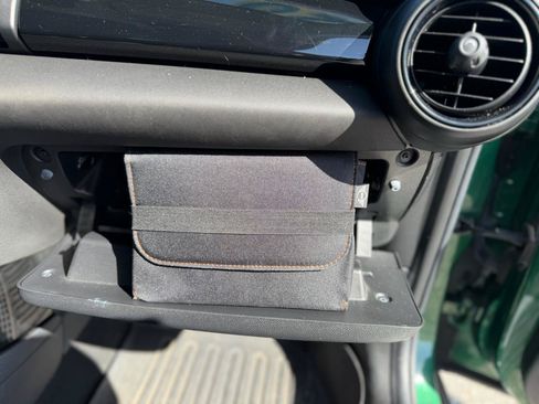 Used 2020 MINI Cooper 2-Door Hardtop FWD image 17