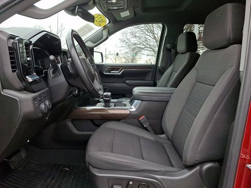 Used 2023 Chevrolet Silverado 1500 RST w/ Z71 Off-Road Package image 13