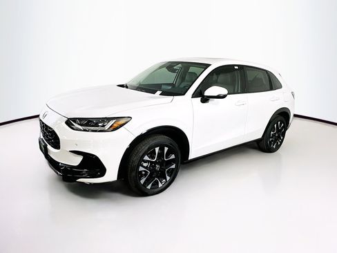 Used 2026 Honda HR-V EX-L image 3