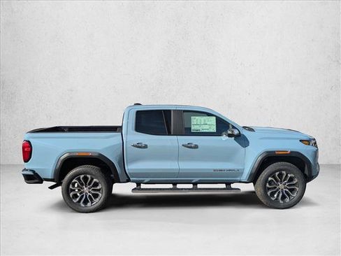 New 2026 GMC Canyon Denali image 4