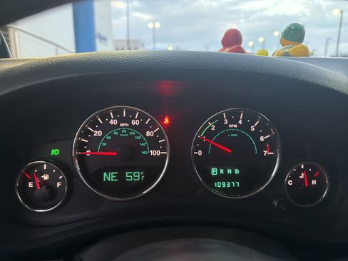 Used 2013 Jeep Wrangler Unlimited Rubicon w/ Connectivity Group image 8