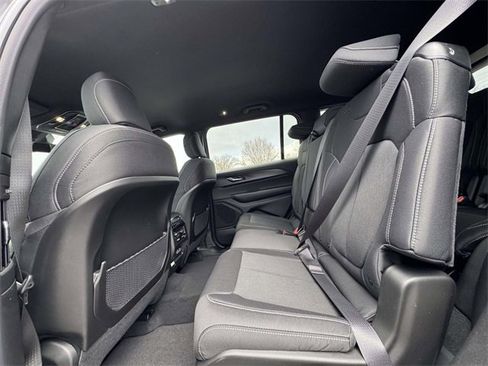 New 2025 Jeep Grand Cherokee L Laredo w/ Luxury Tech Group I image 19