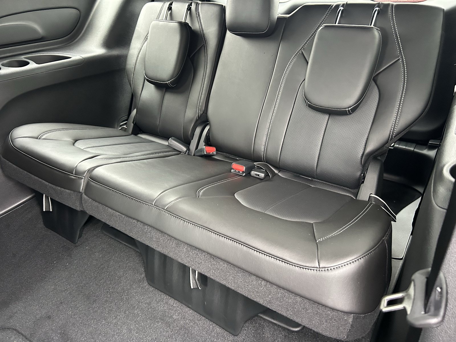 New 2027 Chrysler Pacifica Select FWD image 14