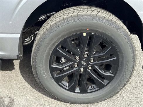 New 2025 Ford F150 Lariat w/ Equipment Group 501A Mid image 9