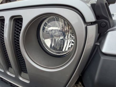 Used 2020 Jeep Wrangler Unlimited Rubicon AWD/4WD image 9