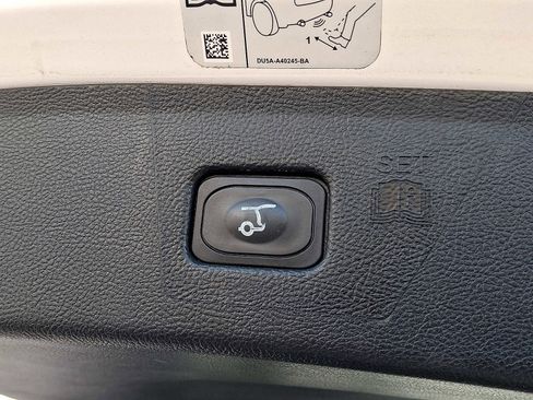 Used 2019 Ford Edge Titanium w/ Equipment Group 301A image 32