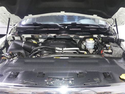 Used 2018 RAM 2500 Laramie w/ Snow Chief Group image 11