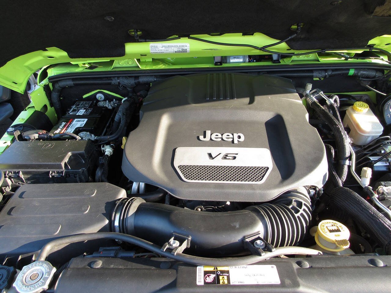 Used 2016 Jeep Wrangler Unlimited Sahara w/ Max Tow Package AWD/4WD image 38