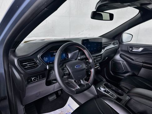 Used 2025 Ford Escape ST-Line Elite w/ Premium Technology Package AWD/4WD image 9