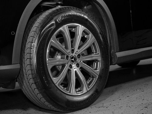 Certified 2026 Mercedes-Benz GLC 300 image 27