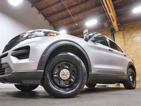 Used 2021 Ford Explorer 4WD Police Interceptor w/ Interior Upgrade Package image 3