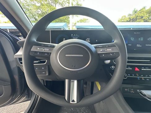 Used 2026 Hyundai Sonata SE FWD image 15