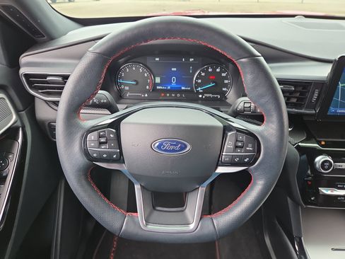 Used 2023 Ford Explorer ST-Line w/ Class IV Trailer Tow Package image 20