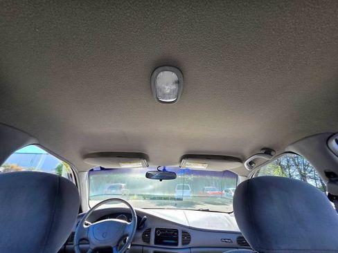Used 2001 Buick Century Custom w/ Premium Pkg FWD image 51