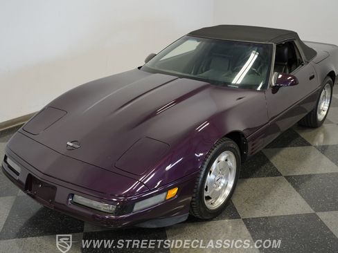Used 1993 Chevrolet Corvette Convertible image 21