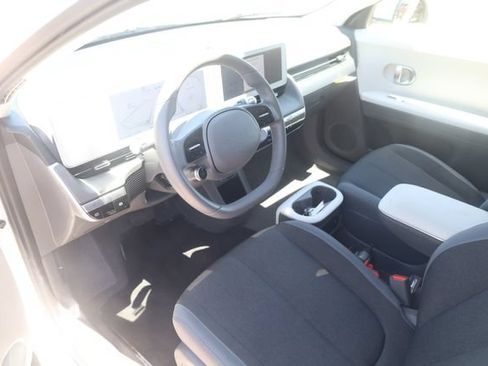 Used 2024 Hyundai Ioniq 5 SE AWD/4WD image 9