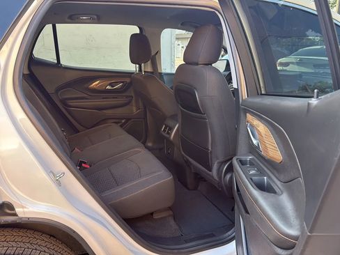 Used 2018 GMC Terrain SLE FWD image 26