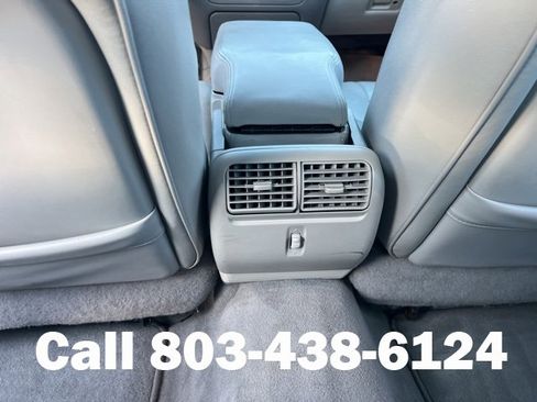 Used 2000 Lincoln Town Car Executive image 14