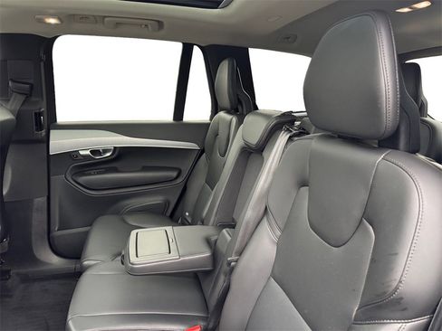 Certified 2024 Volvo XC90 B5 Core w/ Climate Package image 22