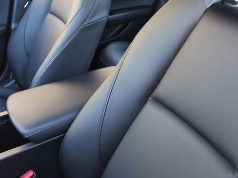 Used 2025 MAZDA MAZDA3 s Sport FWD image 14