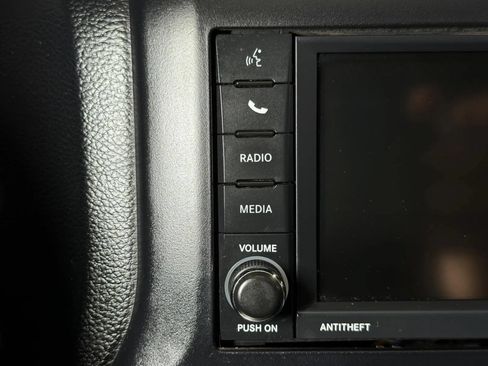 Used 2012 Jeep Wrangler Rubicon w/ PWR Convenience Group AWD/4WD image 31