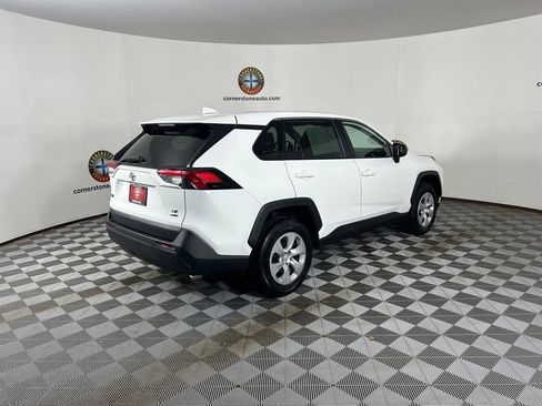 Used 2025 Toyota RAV4 LE AWD/4WD image 16