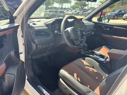 Used 2026 Subaru Forester Touring AWD/4WD image 11