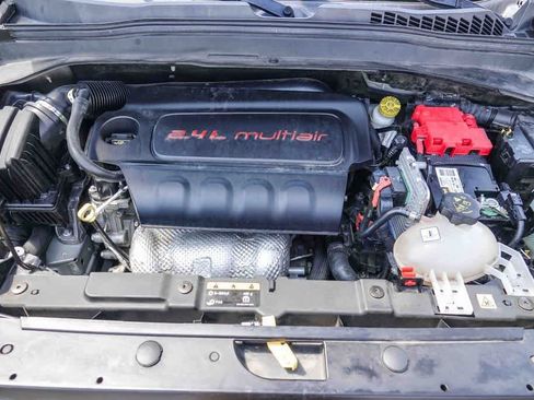 Used 2020 Jeep Renegade Altitude FWD image 26