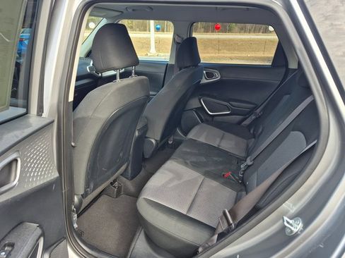 Used 2024 Kia Soul LX w/ Option Group 015 image 12