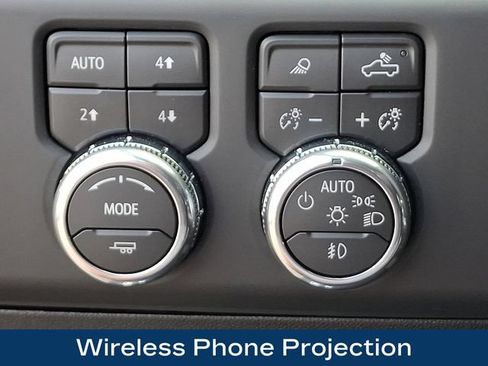 Used 2026 GMC Sierra 2500 AT4X AWD/4WD image 9