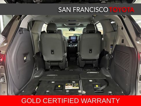 Certified 2021 Toyota Sienna Limited image 46