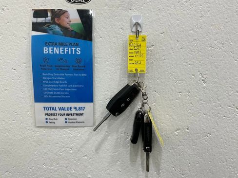 Used 2017 Ford F150 XLT w/ Equipment Group 301A Mid image 41