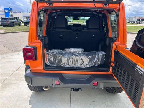 New 2025 Jeep Wrangler Unlimited Rubicon 392 image 7
