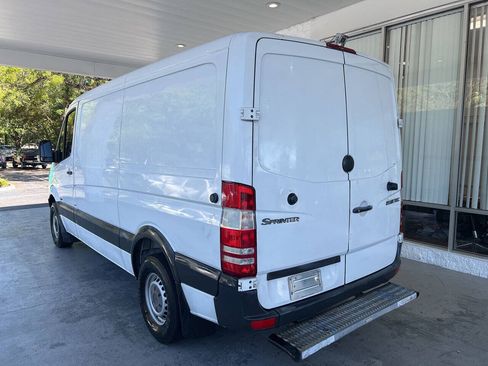 Used 2013 Mercedes-Benz Sprinter 2500 image 4