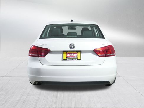 Used 2015 Volkswagen Passat 1.8T Wolfsburg Edition image 6